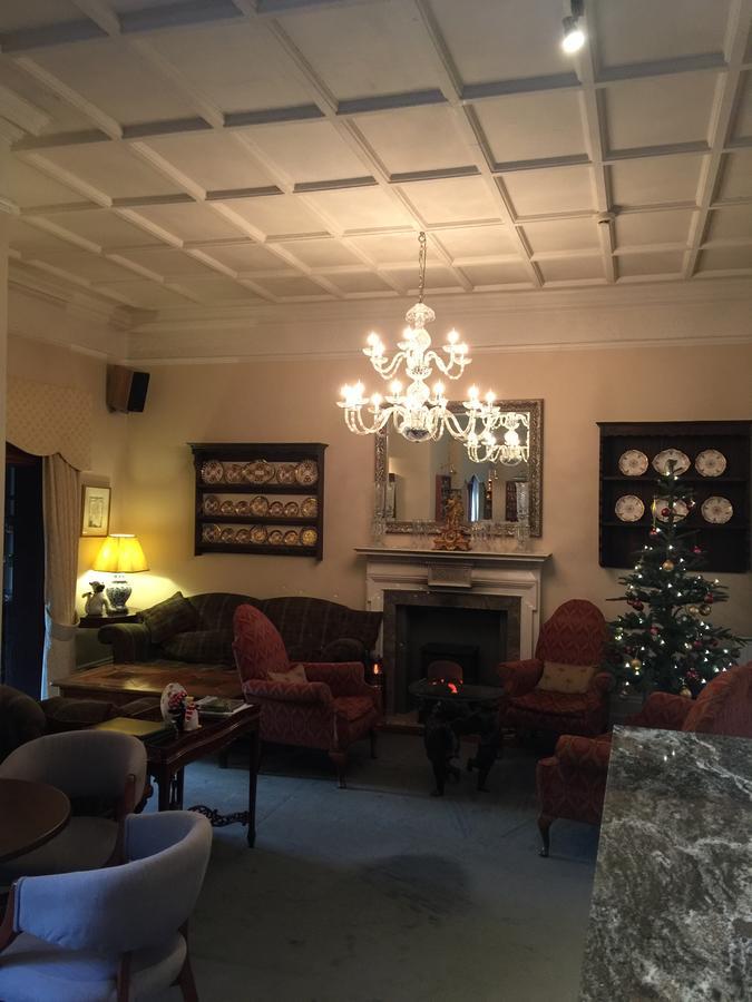 The Pines Hotel Taplow Exterior foto